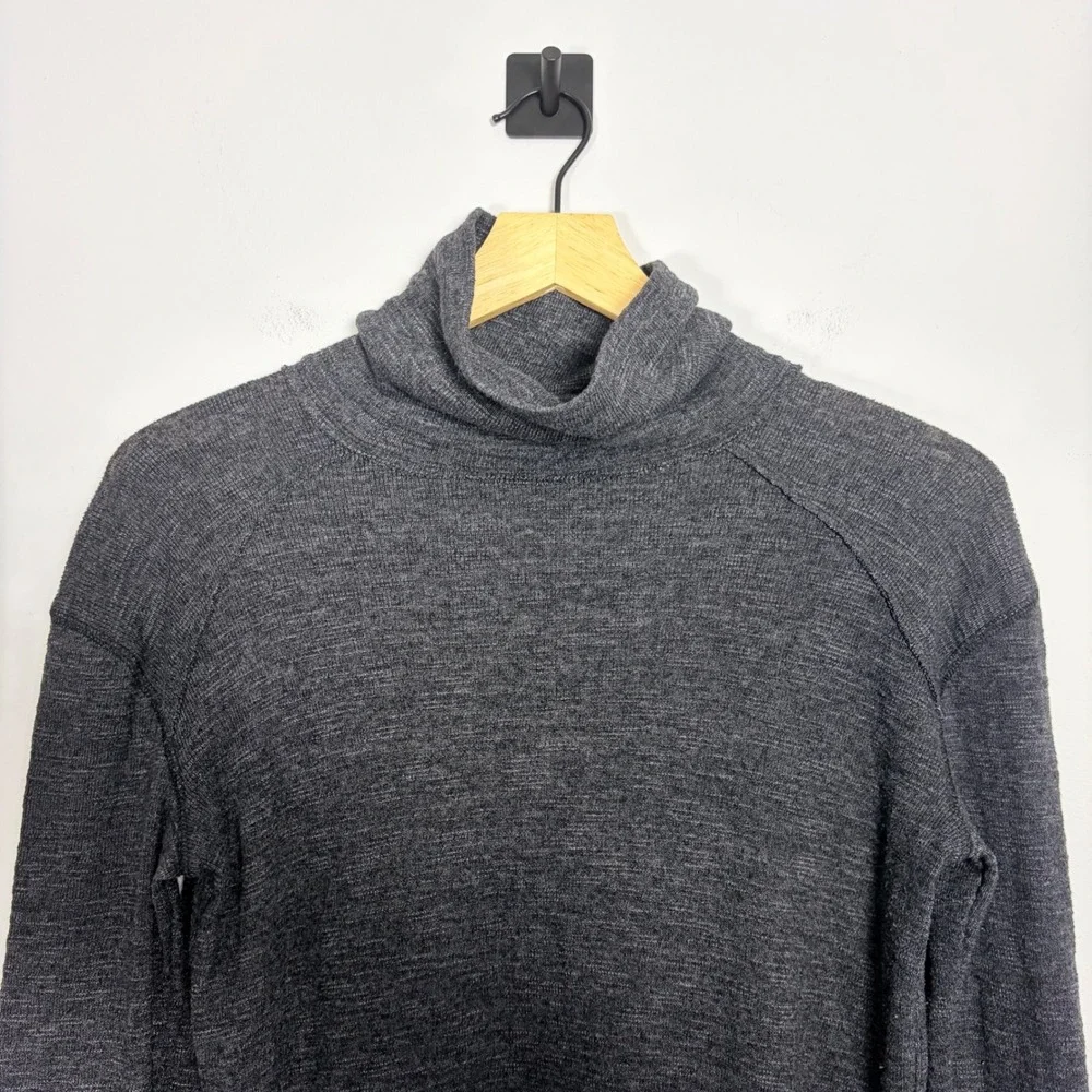 Free People We The Free Grey Long Sleeve Turtleneck Split Back Sweater‎ XS